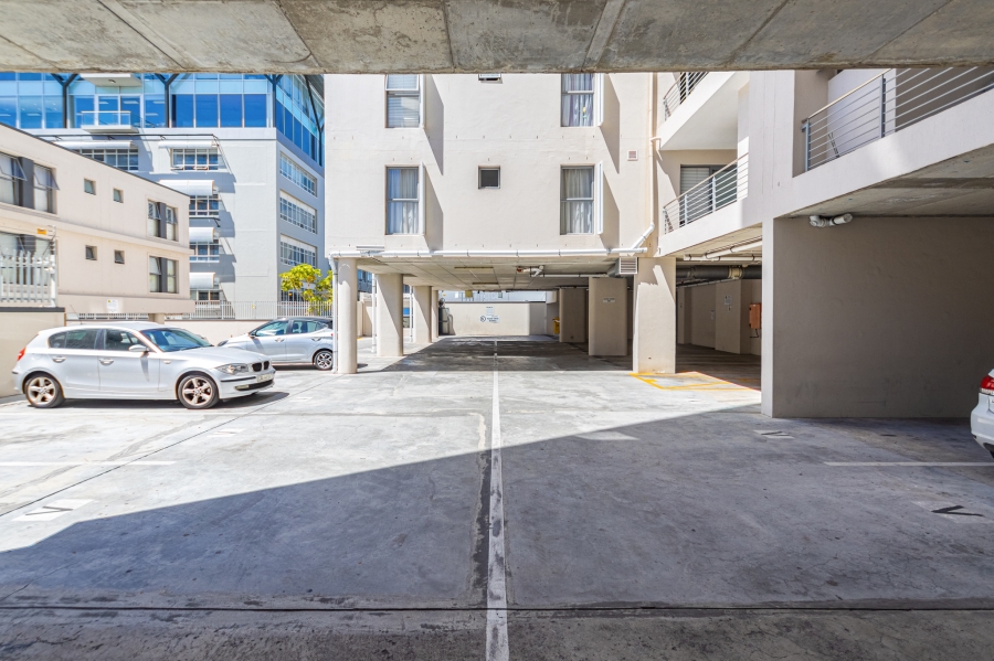 2 Bedroom Property for Sale in Claremont Upper Western Cape